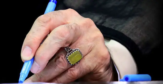 رهبر انقلاب با عفو یا تخفیف و تبدیل مجازات بیش از دو هزار نفر از محکومان موافقت کردند