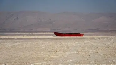 تصاویری از جان دادن دریاچه مهارلو