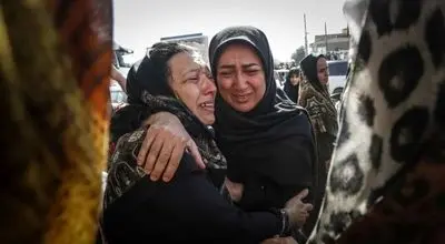 هودی خوانی زنان ترکمن به یاد صابر کاظمی/تصاویر