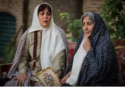 استایل جوان پسند مرجانه گلچین در ۵۸ سالگی !