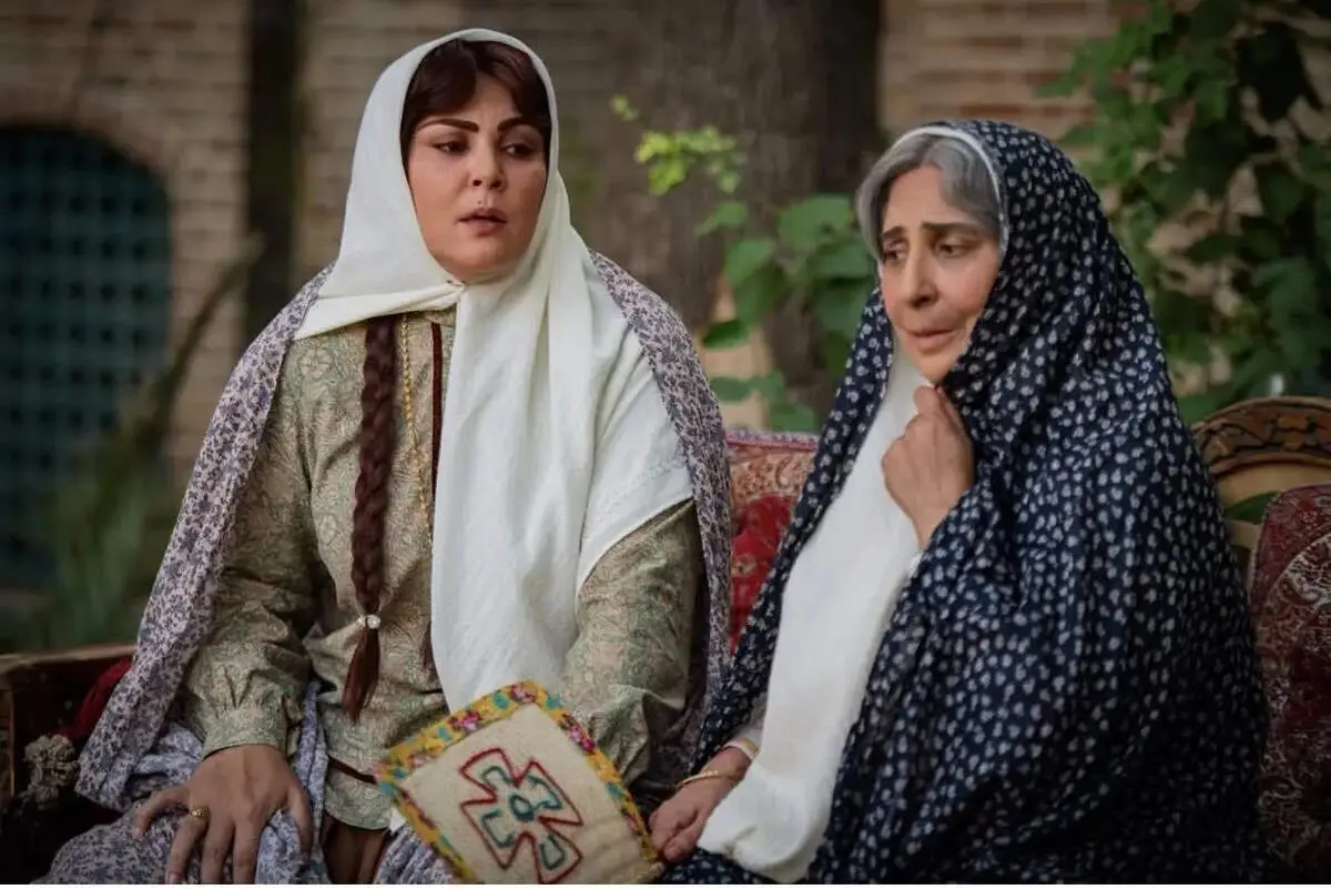 استایل جوان پسند مرجانه گلچین در ۵۸ سالگی !