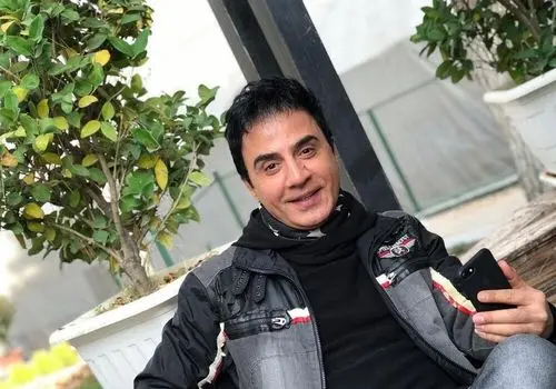عکس جنجالی  عمو پورنگ کنار بازیگر زن مشهور در باشگاه اسب سواری