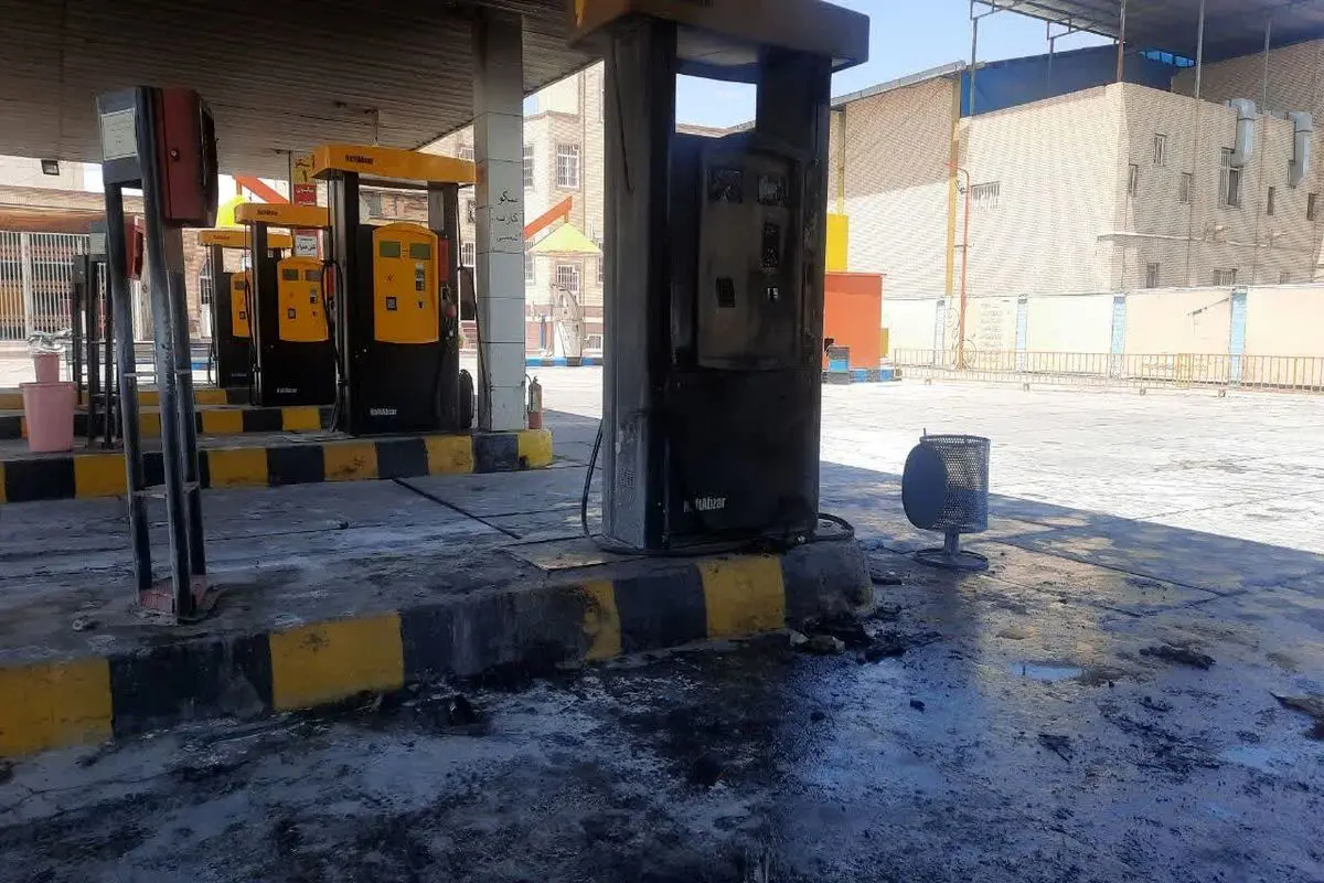 انفجار خودروی قاچاق سوخت در یک پمپ‌بنزین کرمان+ جزئیات