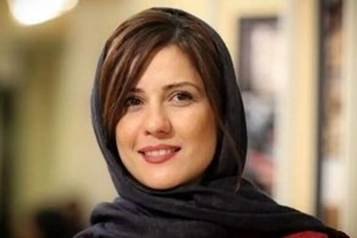 سارا بهرامی با یک استایل شیک و تازه دلبری کرد/ویدیو 