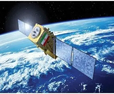 تحویل ماهواره ایرانی کوثر به پرتابگر سایوز روسی + تصاویر