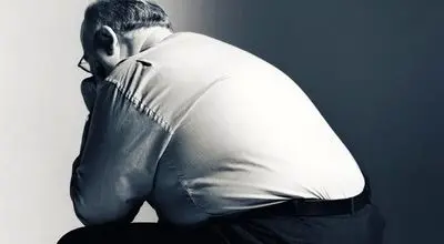 افسردگی چگونه بر وزن بدن تأثیر می‌گذارد؟