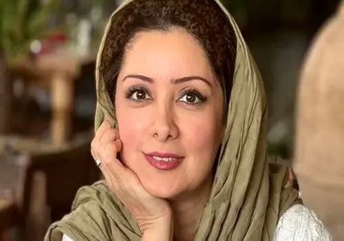 عکس باورنکردنی از مینا وحید روی درخت 