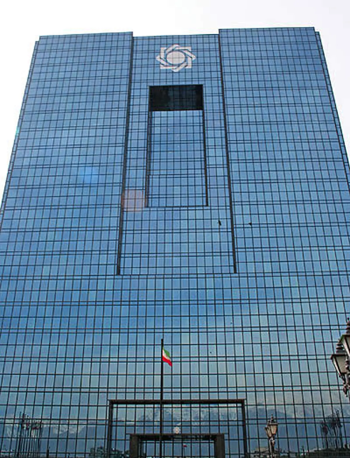 برنامه‌های بانک مرکزی برای مدیریت نوسانات ارزی