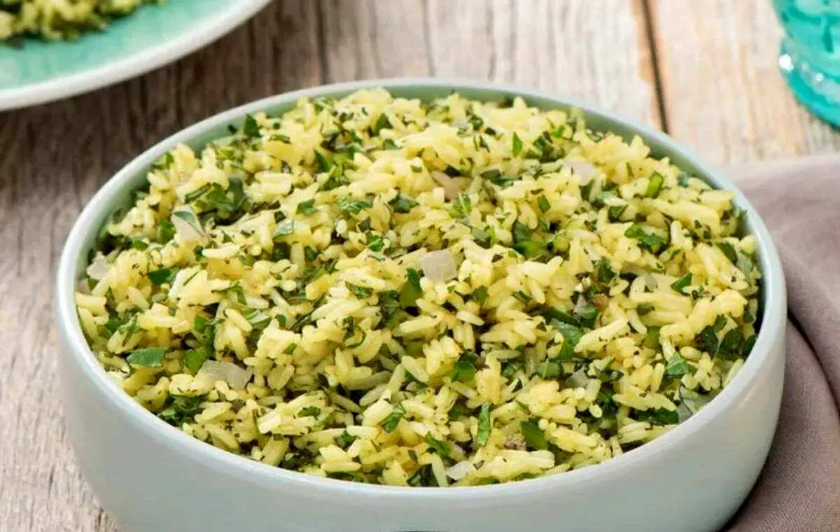 طرز تهیه والک پلو، خوشعطرترین غذای بهاری