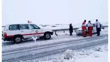 بارش باران و برف در محورهای 12 استان کشور