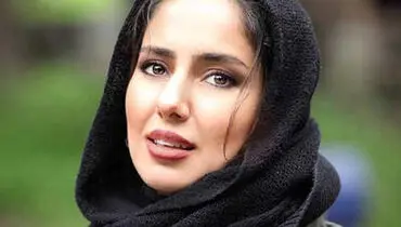 دابسمش رپ خوانی بازیگر زن سینما در ماشین لاکچری اش/ویدیو