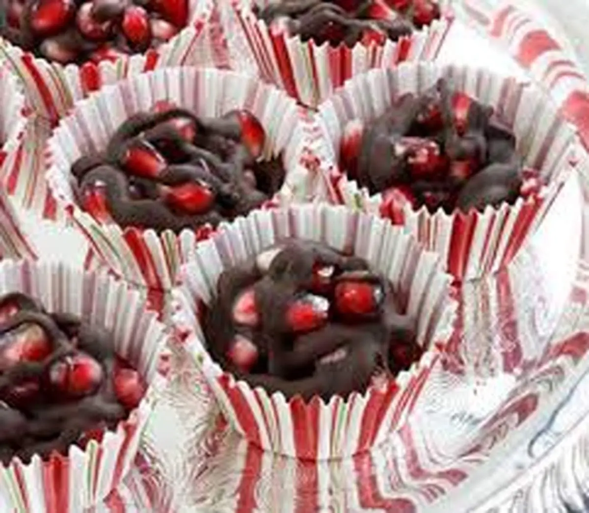 انار شکلاتی؛ دسر ساده و شیرین شب یلدا
