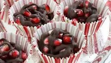 انار شکلاتی؛ دسر ساده و شیرین شب یلدا
