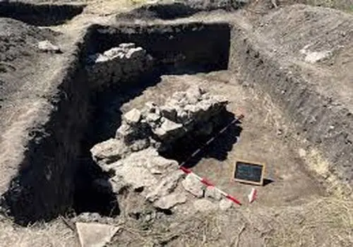 کشف معبد 2 هزارسالۀ «میترا» به همراه سکّه‌های رومی آلمان + عکس
