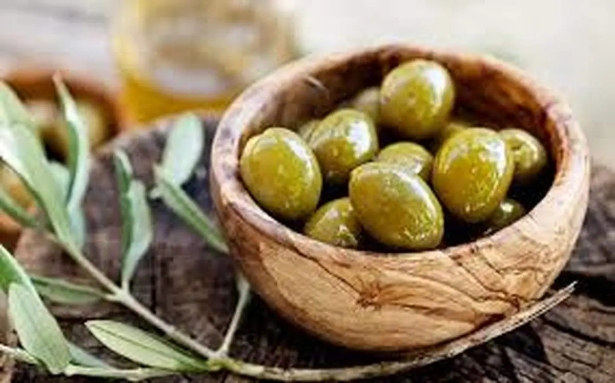  چرا زیتون پرورده باید در رژیم غذایی زنان باشد؟ بررسی ۸ خاصیت مهم