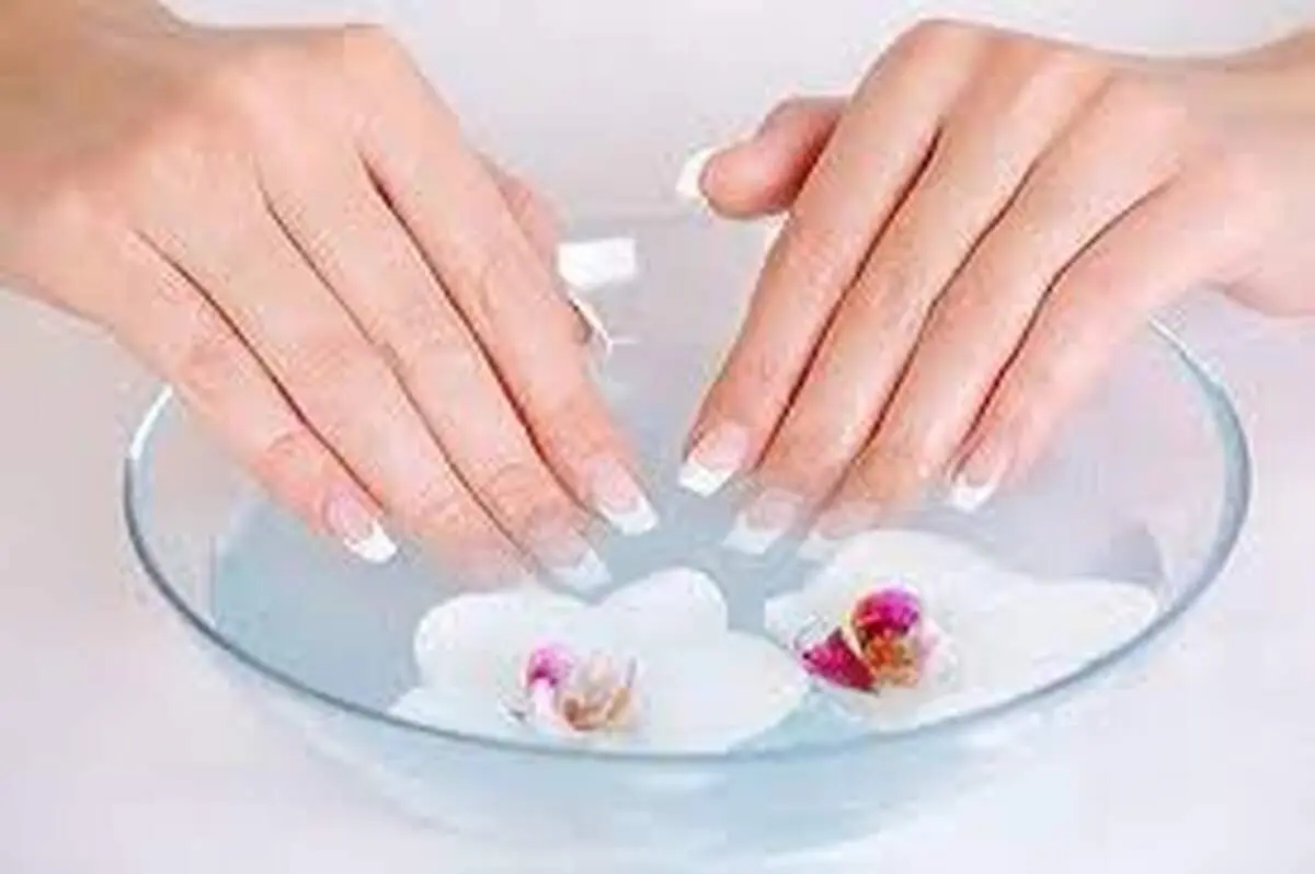 کارهایی که نباید برای برداشتن ناخن کاشت انجام بدید