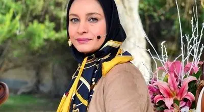 ژست مریم کاویانی با گل‌های بهاری: عکسی متفاوت از بازیگر سینما و تلویزیون!