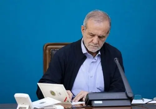  رایزنی تلفنی پزشکیان با نخست‌وزیر پاکستان