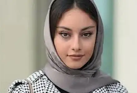 شباهت بسیار زیاد ترلان پروانه به مادرش