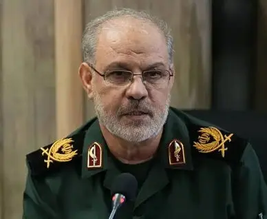 سخنگوی سپاه: ناوهای آمریکایی عقب‌نشینی کردند


