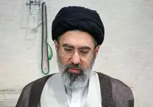 رهبر انقلاب: در میانه جنگ از پرداختن به نقاط ضعف به طور جدی خودداری کنید