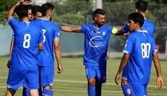بازوبند کاپیتانی رامین رضاییان جنگ به‌پا کرد