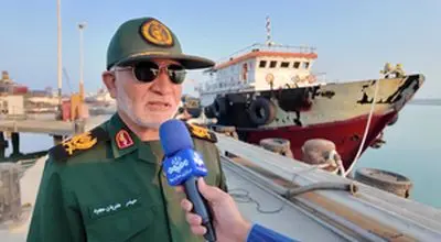 توقیف یک شناور در خلیج فارس با ۳۵۰ هزار لیتر سوخت قاچاق+ فیلم