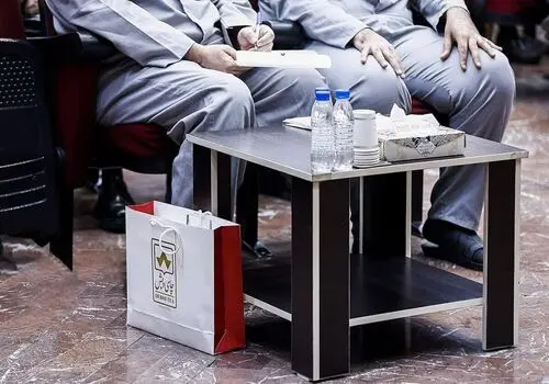 بمب بانکی چای دبش؛ دریافت ۱۴۳ وام فقط از یک بانک دولتی
