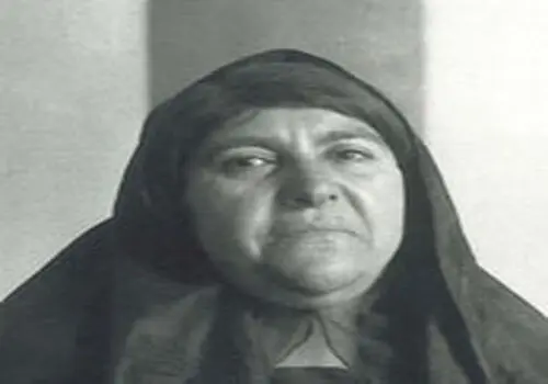 عکسی کمتر دیده‌شده از «مظفرالدین شاه» در پارک آب‌درمانی فرانسه