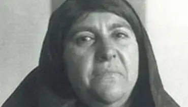 عزت‌السلطنه و فخرالدوله؛ دو دختر مظفرالدین شاه در یک قاب