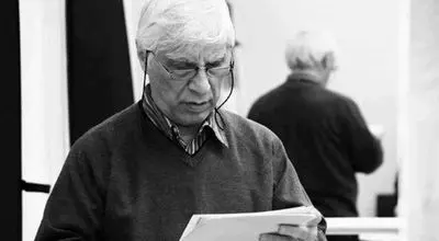 یکی از آخرین حضورهای بهرام بیضایی روی صحنه تئاتر تهران+فیلم