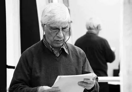 یکی از آخرین حضورهای بهرام بیضایی روی صحنه تئاتر تهران+فیلم