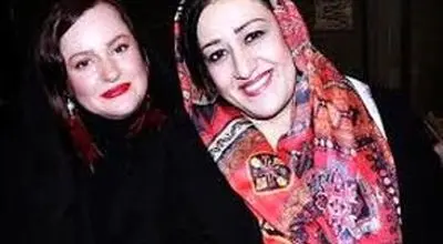 قاب قدیمی از جوانی فاطمه هاشمی و نعیمه نظام دوست