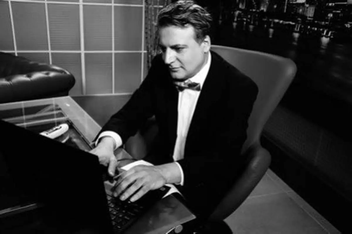 پسر فرشچیان؛ پزشکی که مایکل جکسون را درمان کرد و امروز میراث دار هنر پدر شد