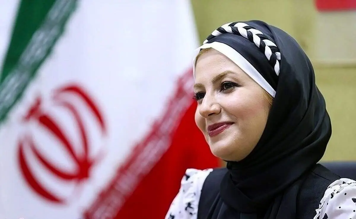 حضور مجری معروف تلویزیون در مراسم شهید ابراهیم رئیسی + عکس