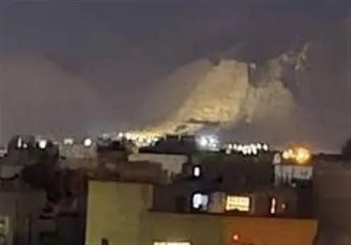 لحظه انفجار کوره ذوب فولاد ارفع ‎اردکان یزد + فیلم