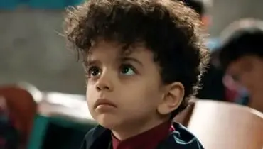 تصویر مهدیار کلائی، سالارِ سریال پایتخت در آغوش یک هیولا!