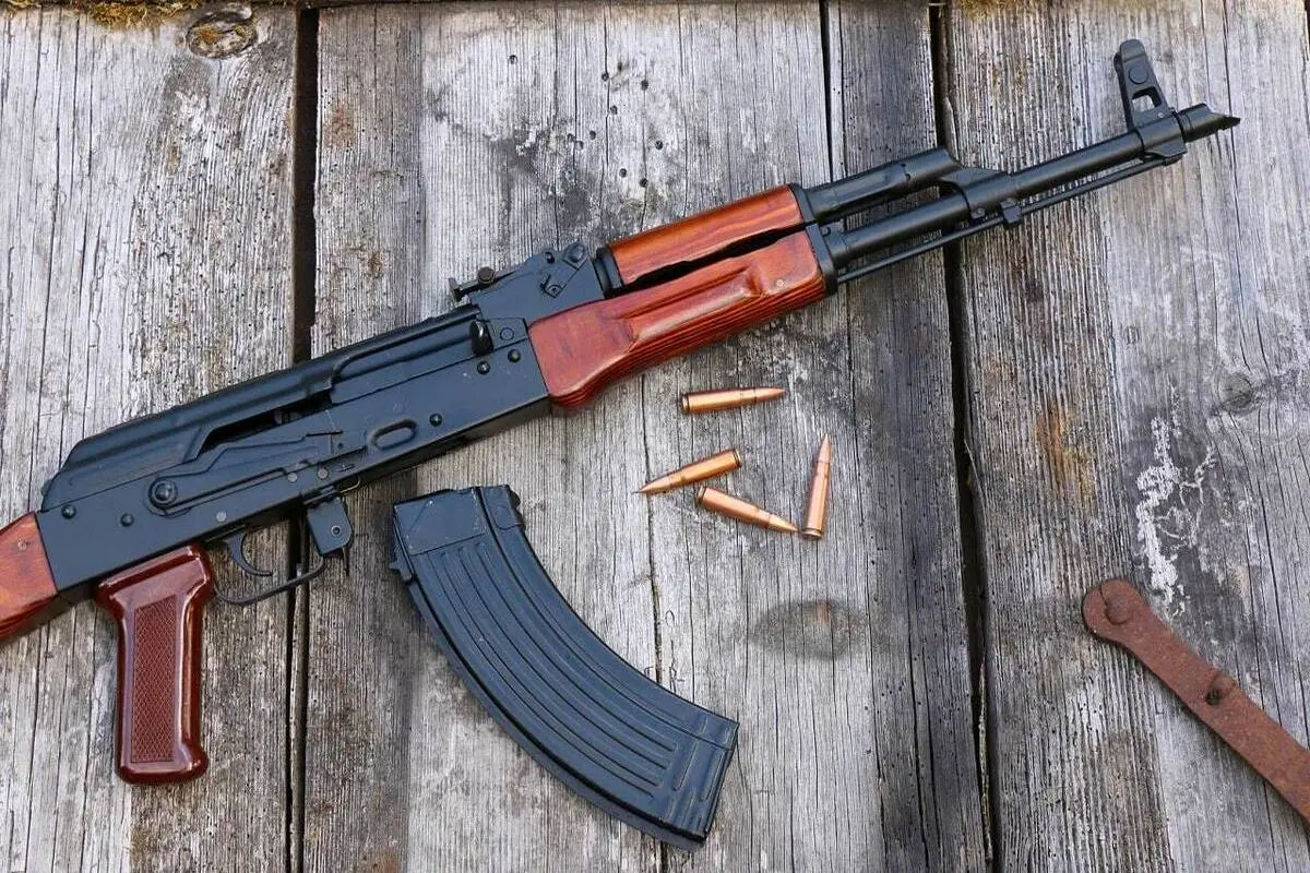عملکرد اسلحه کلاشینکف از زاویه خارق العاده+ فیلم