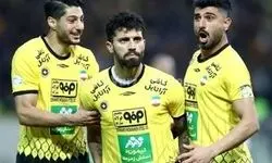 دانشگر به لباس سپاهان گیر داد!