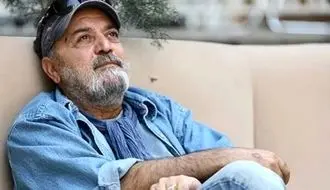 خاطره سیروس مقدم از تماشای «پایتخت» توسط رهبر شهید در کنار نوه‌هایش + فیلم
