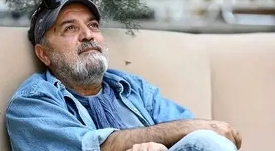 خاطره سیروس مقدم از تماشای «پایتخت» توسط رهبر شهید در کنار نوه‌هایش + فیلم
