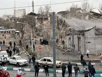 وضعیت  بحرانی ساختمان ها و خودروهای مردم در حمله به میدان شهدا + عکس

