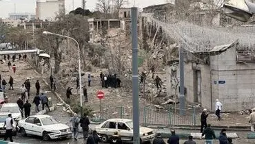 وضعیت  بحرانی ساختمان ها و خودروهای مردم در حمله به میدان شهدا + عکس
