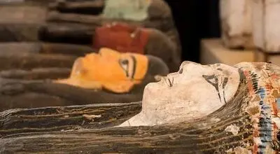 مومیایی ۱۶۰۰ ساله پرده از یک گنج ادبی برداشت + عکس