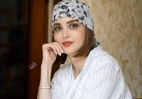 عکس جدید بهنوش طباطبایی با شعری از مولانا