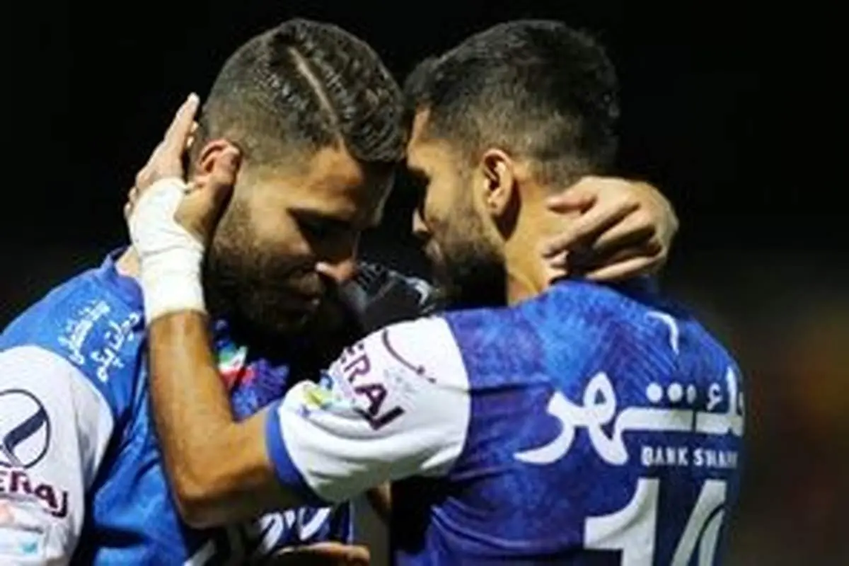 تیم منتخب چهرههای بدون تیم، آبی شد!