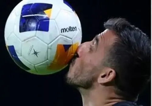 بمب پرسپولیسی‌ها، با هواداران خداحافظی کرد