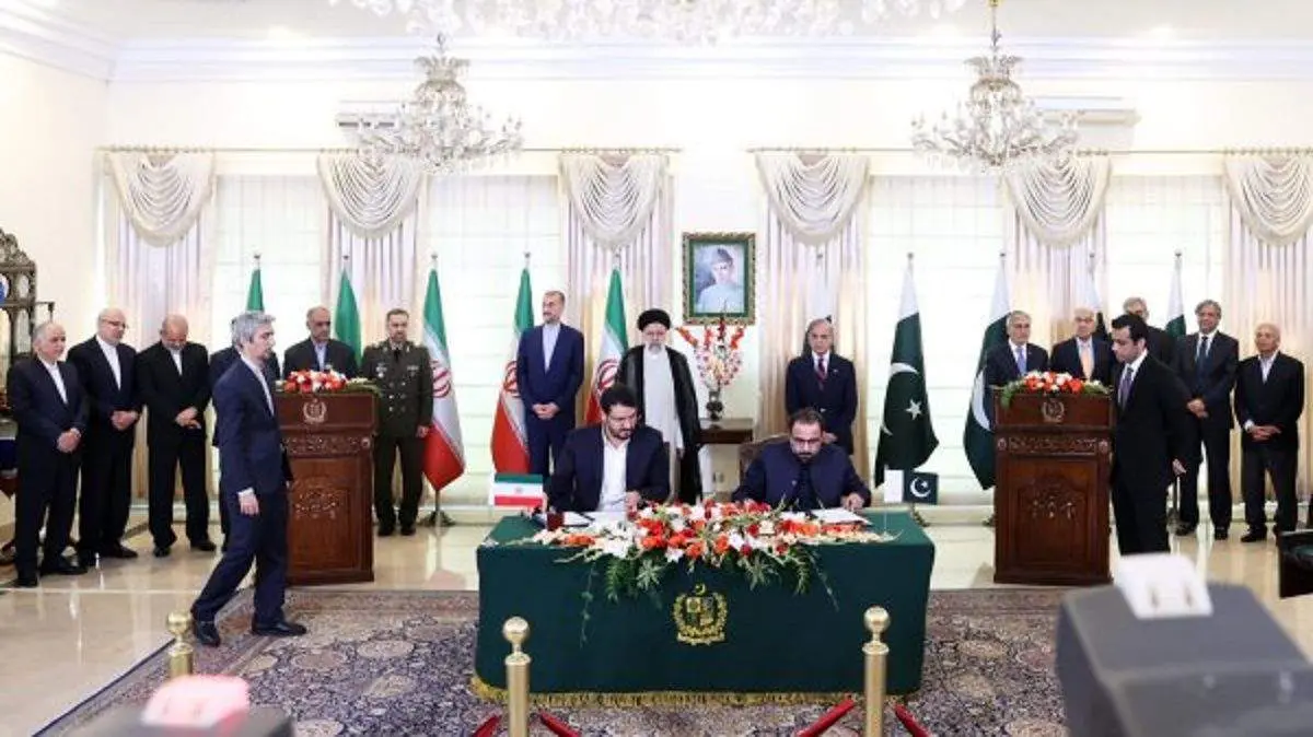 امضای ۸ سند همکاری مشترک میان ایران و پاکستان