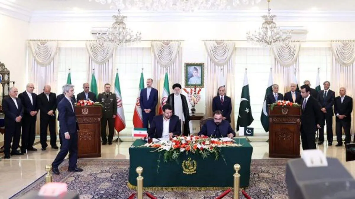 امضای ۸ سند همکاری مشترک میان ایران و پاکستان