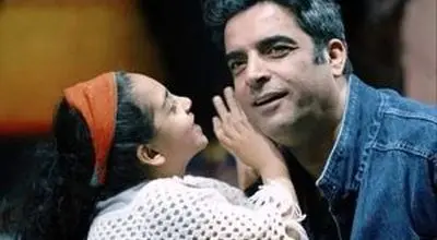 عکس صمیمی منوچهر هادی «همسر سابق یکتا ناصر» با مادر و دخترش در فضای مجازی!